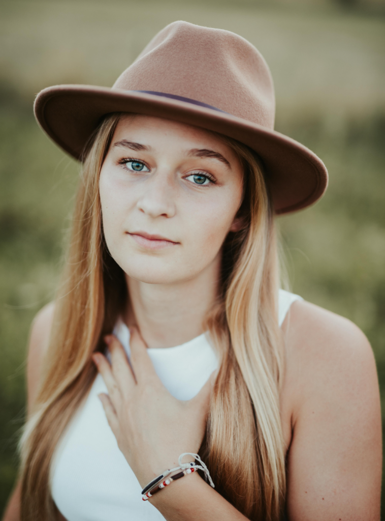 trop gentille en amour femme qui a l'air gentille